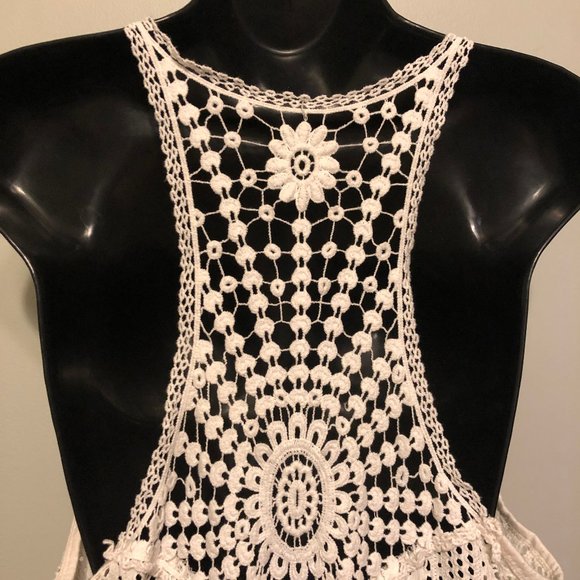 BOHO Sleeveless Cardigan - Picture 4 of 8